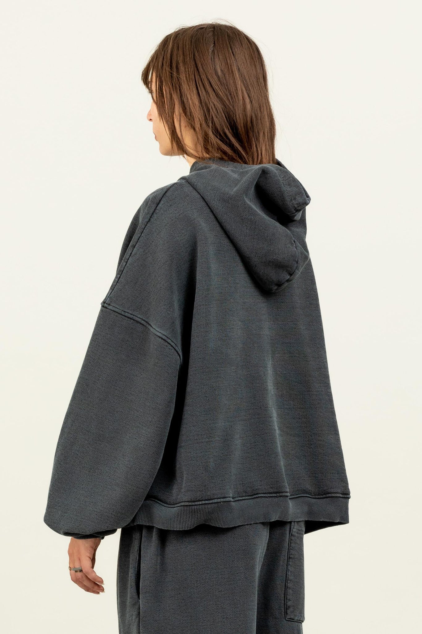 Oversize Wide Hoodie